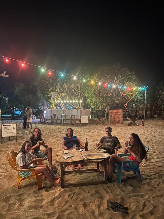 Surfing Beach Nilaveli 亭可马里 外观 照片